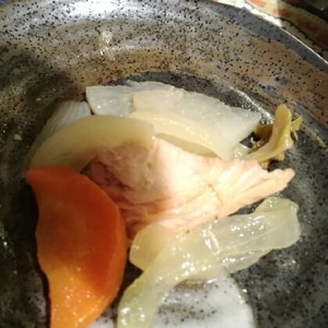 簡単料理★ 鮭と野菜の蒸し焼き♪
